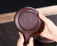 《鴻運當頭紫砂杯》