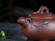 《松竹梅》紫砂壺宜興高級工藝美術(shù)師手工泡茶壺紫泥茶具茶壺