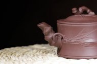 《竹節(jié)壺》宜興紫砂壺助理工藝美術(shù)師手工竹節(jié)壺紫泥