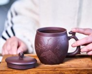 靈猴獻(xiàn)瑞杯