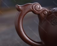 飛龍?jiān)谔? title=